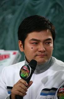 演员何威个人资料,影视界多面手，才华横溢的演员风采